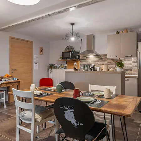 Les Loges De Perelle Pensjonat 3*