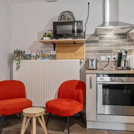 Les Loges De Perelle Πανσιόν 3*