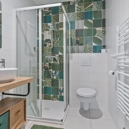 Les Loges De Pérelle Pensión